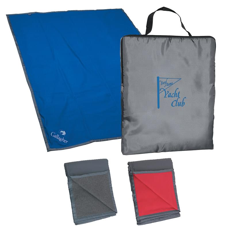 Reversible Fleece/Nylon Blanket With Carry Case